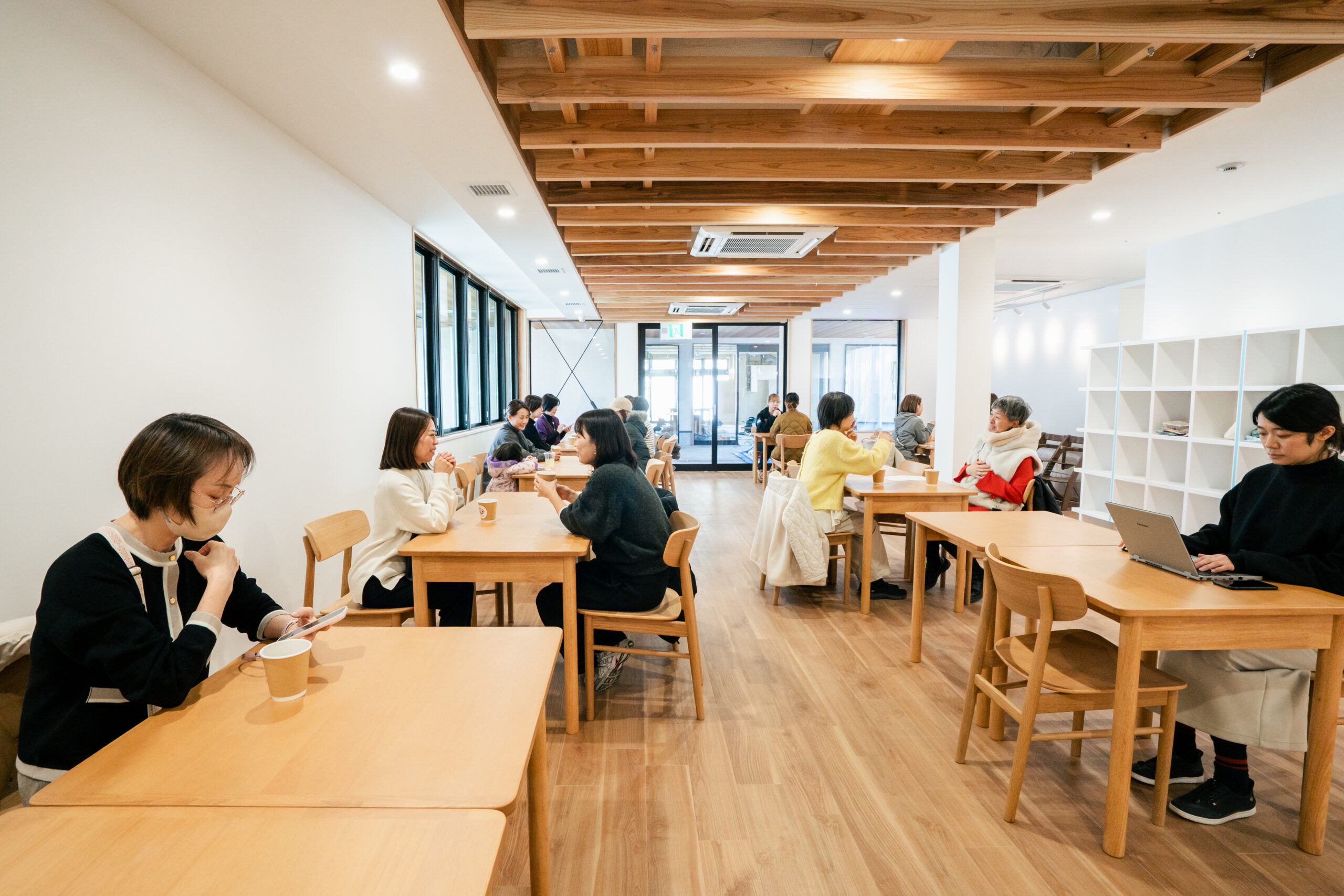 newsセクションのメインビジュアル